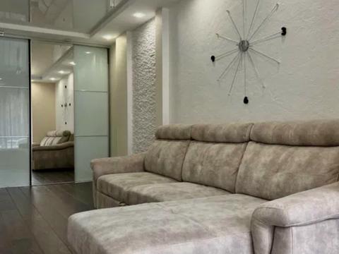 квартира по адресу Левка Лукʼяненка ул. (Василия Жуковского), 16, 18, 20, 24