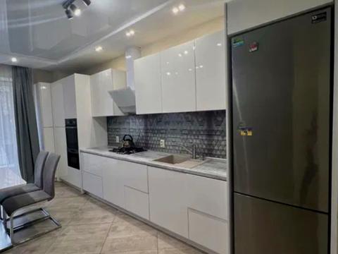 квартира по адресу Левка Лукʼяненка ул. (Василия Жуковского), 16, 18, 20, 24