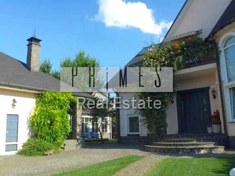 будинок за адресою Миколи Бажана просп.