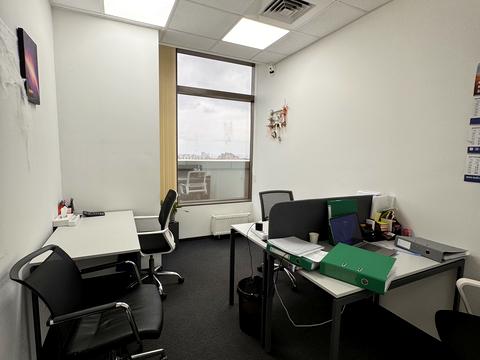 комерційна за адресою Богдана Хмельницького вул., 19/21