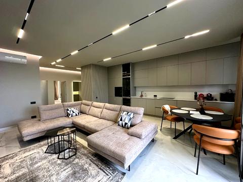 квартира за адресою Дніпровська набережна вул., 18-А