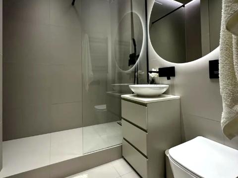 квартира за адресою Дніпровська набережна вул., 18-А