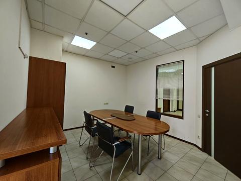 комерційна за адресою Антоновича вул. (Горького), 172