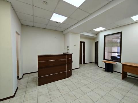 комерційна за адресою Антоновича вул. (Горького), 172