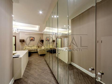 комерційна за адресою Євгена Коновальця вул. (Щорса), 44