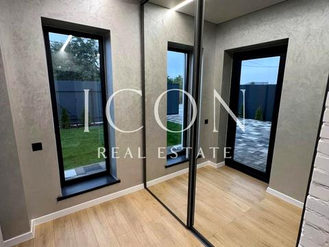 будинок за адресою Садова