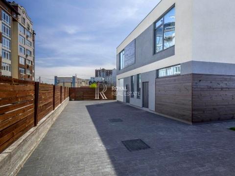 будинок за адресою Квітнева вул., 1