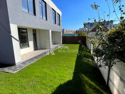 будинок за адресою Квітнева вул., 1