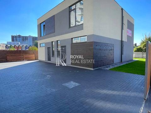 будинок за адресою Квітнева вул., 1