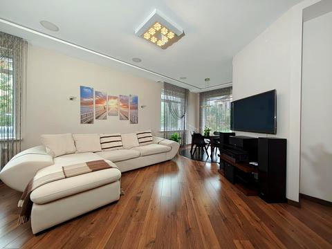 будинок за адресою Ясна