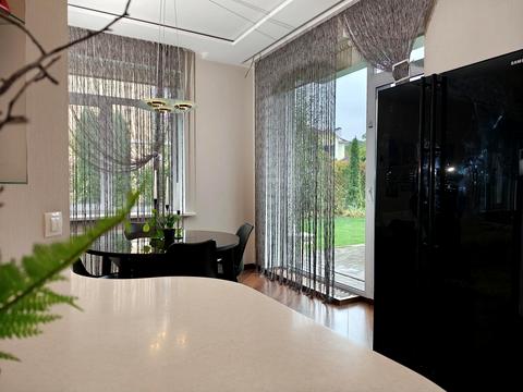 будинок за адресою Ясна