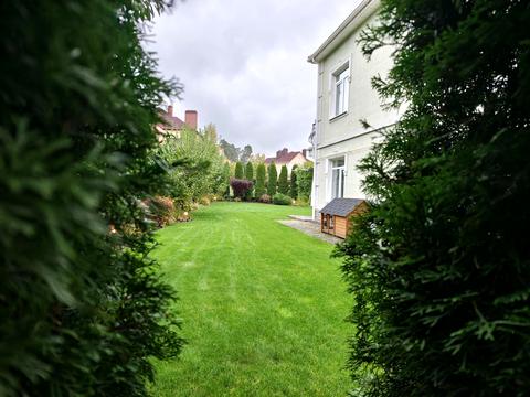 будинок за адресою Ясна