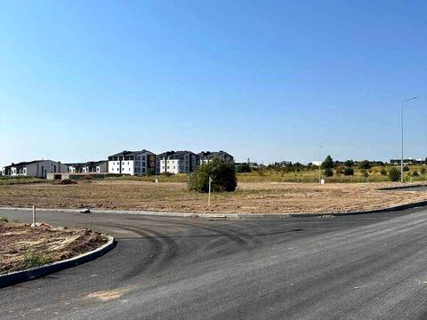 участок по адресу Миколи Боголюбова ул.