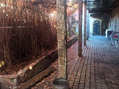 комерційна за адресою Дегтярівська вул., 51