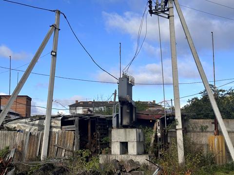 коммерческая по адресу Будівельна, 1