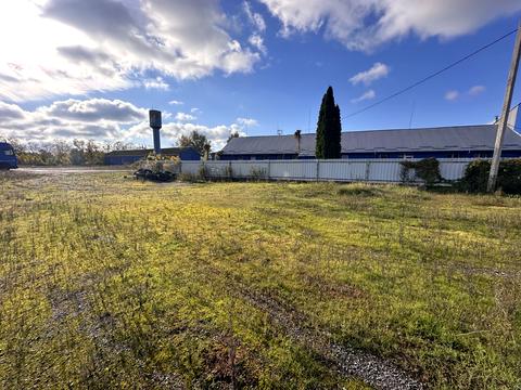 коммерческая по адресу Будівельна, 1