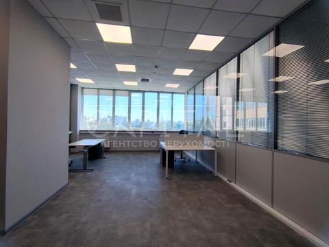 комерційна за адресою Новопольова вул., 24 Д