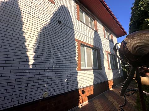 будинок за адресою Вишнева