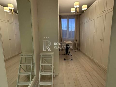 квартира за адресою Велика Васильківська вул. (Червоноармійська), 51