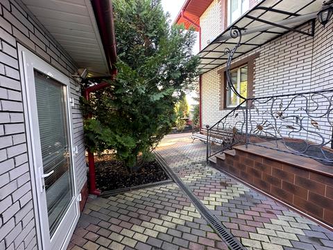 будинок за адресою Вишнева