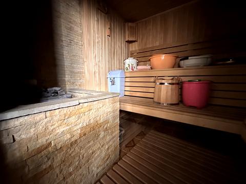 будинок за адресою Вишнева