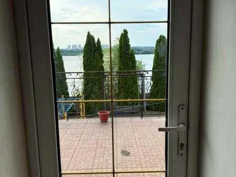 будинок за адресою 52-га Садова вул., 105