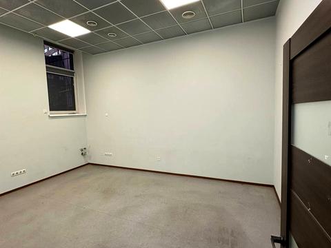 комерційна за адресою Шевченка пров., 4