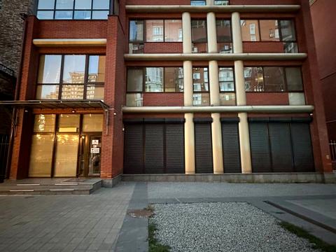 комерційна за адресою Шевченка пров., 4