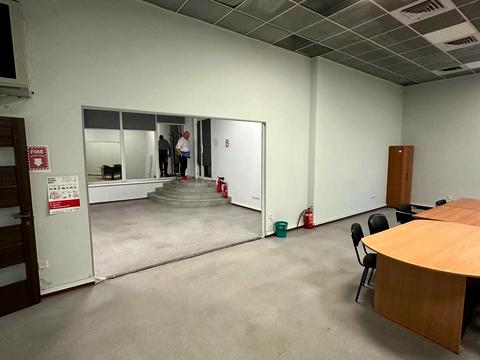 комерційна за адресою Шевченка пров., 4