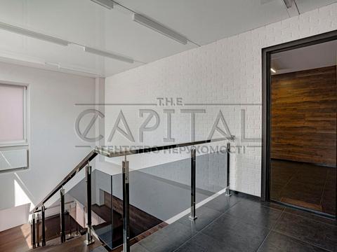 коммерческая по адресу Павла Тычины просп., 18-Б