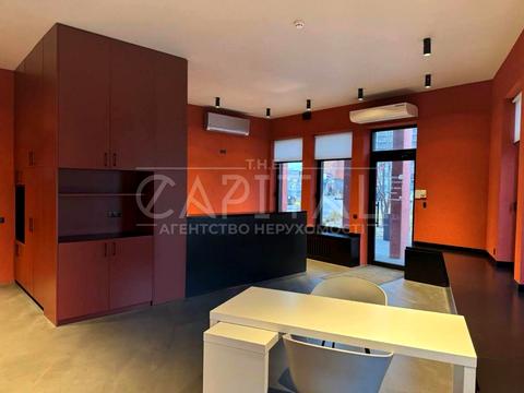 комерційна за адресою Набережно-Рибальська, 27