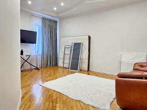 квартира за адресою Небесної Сотні вул., 38