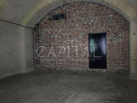 коммерческая по адресу Князей Острожских ул. (Московська), 8