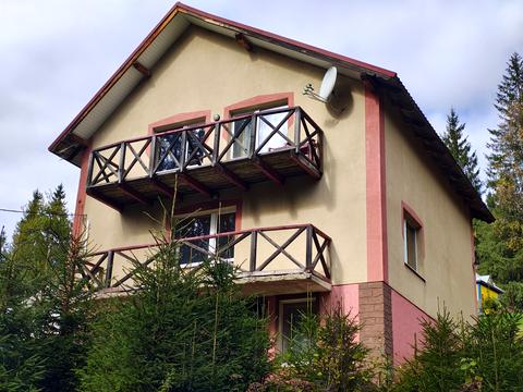 будинок за адресою Довга