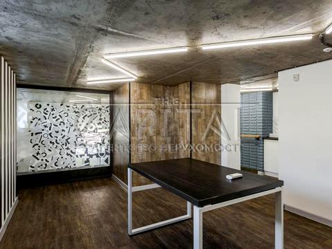 комерційна за адресою Петра Григоренка просп., 22/20