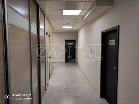 комерційна за адресою Степана Бандери просп. (Московський), 20-А