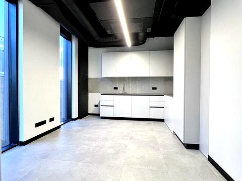 коммерческая по адресу Стельмаха Михаила ул., 3