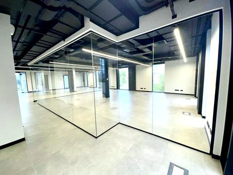 коммерческая по адресу Стельмаха Михаила ул., 3