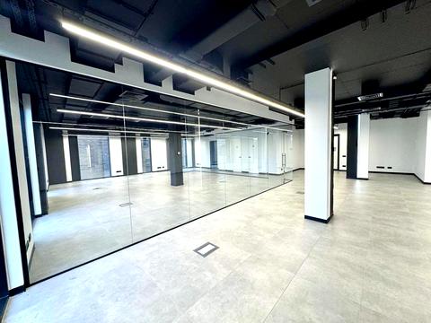 коммерческая по адресу Стельмаха Михаила ул., 3