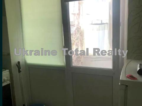 квартира за адресою Ореста Левицького вул. (Академіка Курчатова), 20