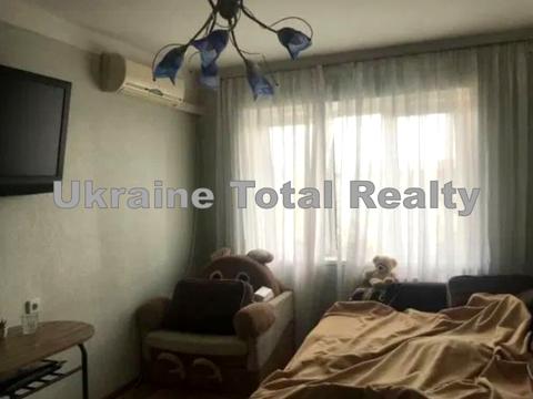 квартира за адресою Ореста Левицького вул. (Академіка Курчатова), 20