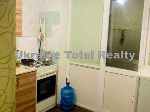 квартира за адресою Ореста Левицького вул. (Академіка Курчатова), 20