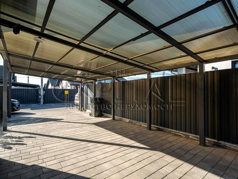 будинок за адресою привітна, 33