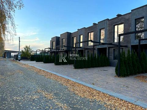 дом по адресу Радісна, 112/40