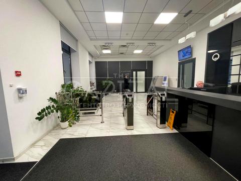 коммерческая по адресу Николая Михновского бульв. (Дружбы Народов), 19