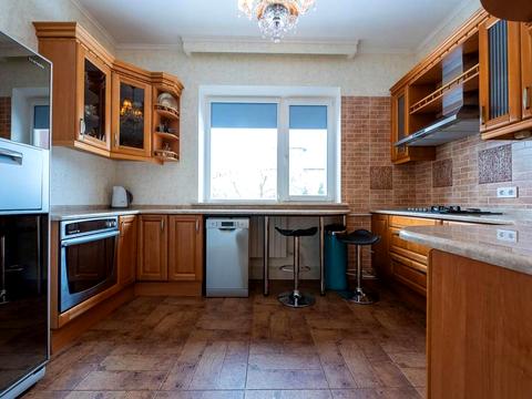 будинок за адресою Польова вул.