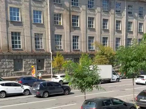 комерційна за адресою Саксаганського вул., 112-А