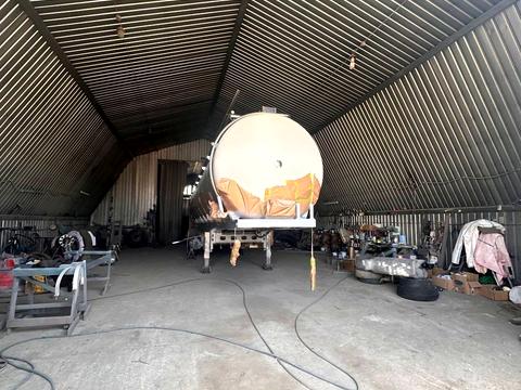 коммерческая по адресу Будівельна, 1