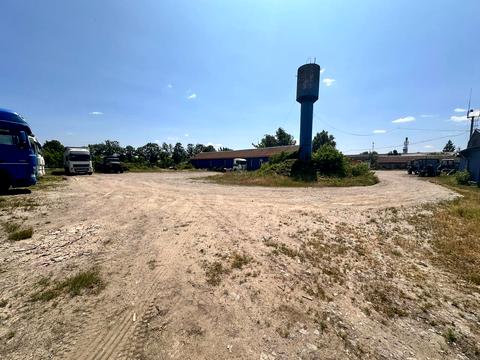 коммерческая по адресу Будівельна, 1