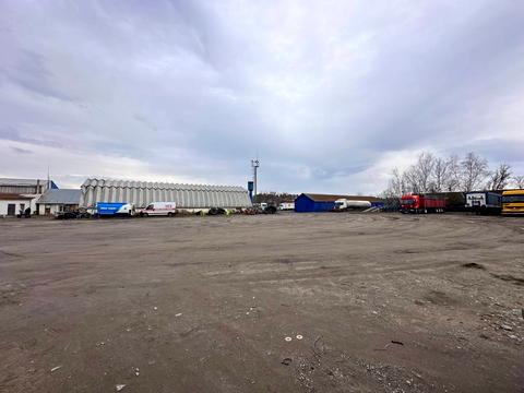 коммерческая по адресу Будівельна, 1